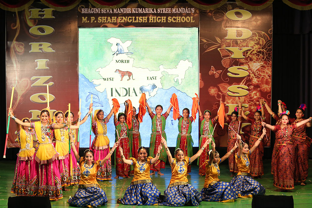 Annual Stage Performance 16